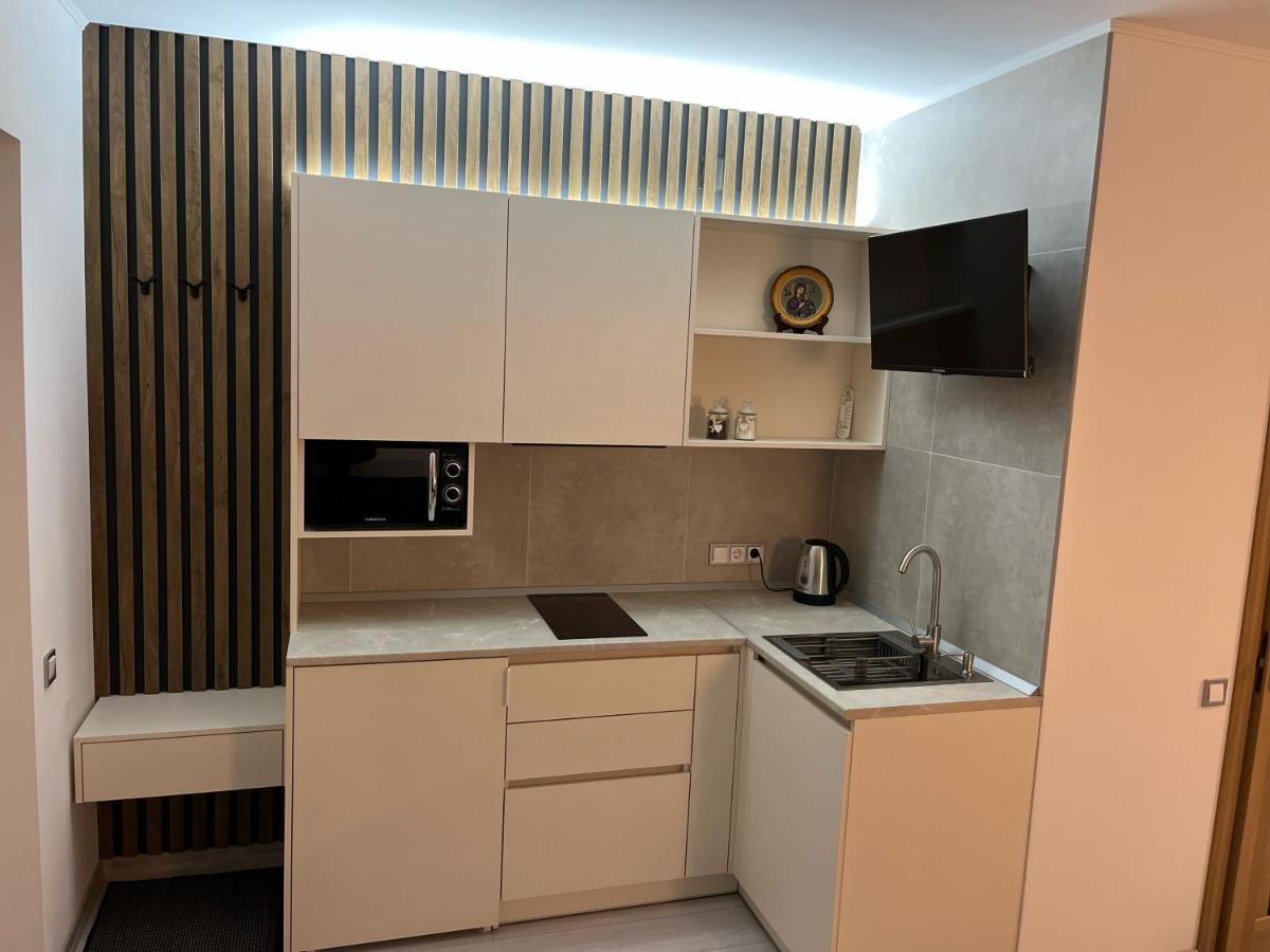 Гірський Кришталь Lägenhet Skole Exteriör bild