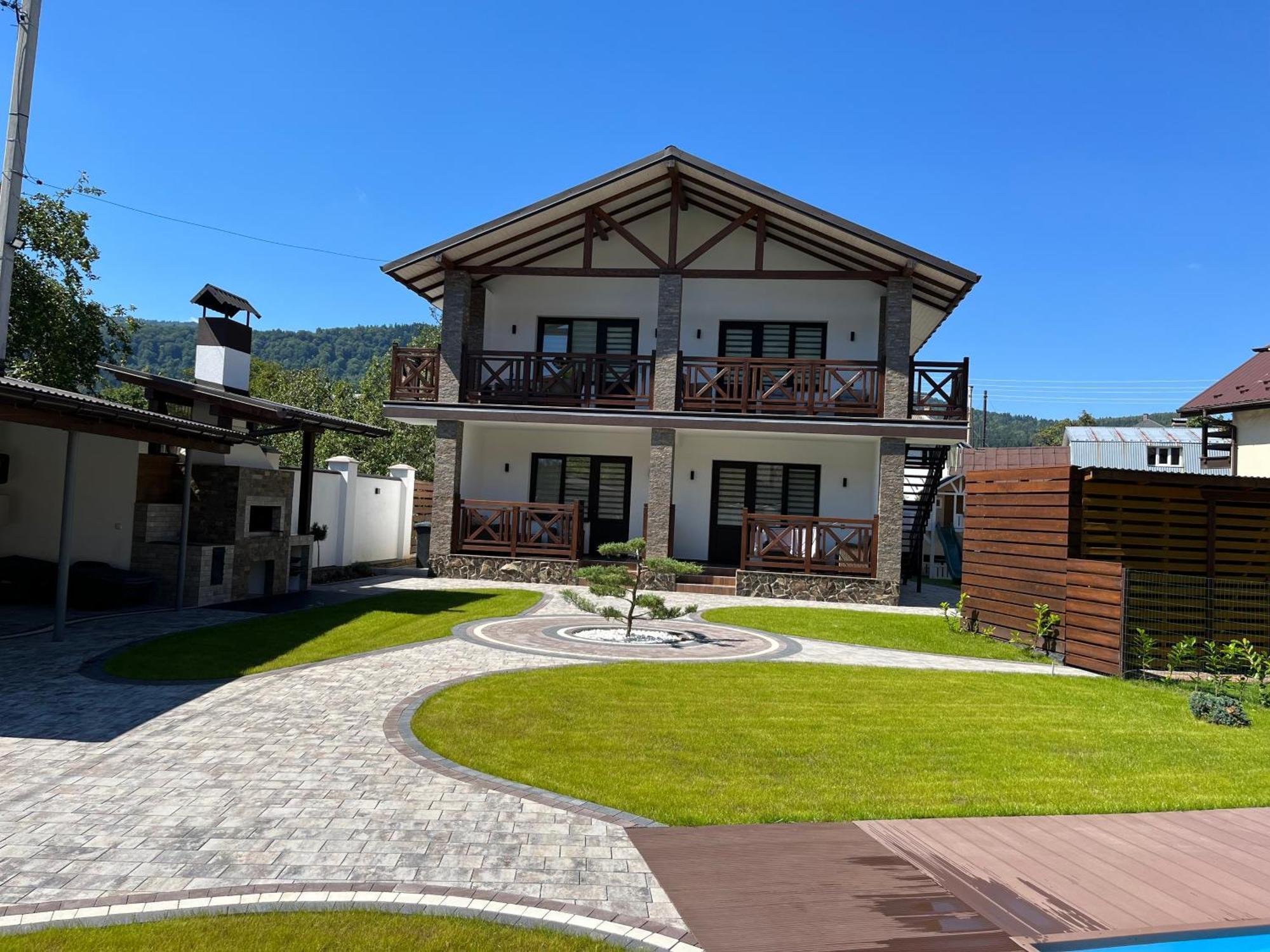 Гірський Кришталь Lägenhet Skole Exteriör bild