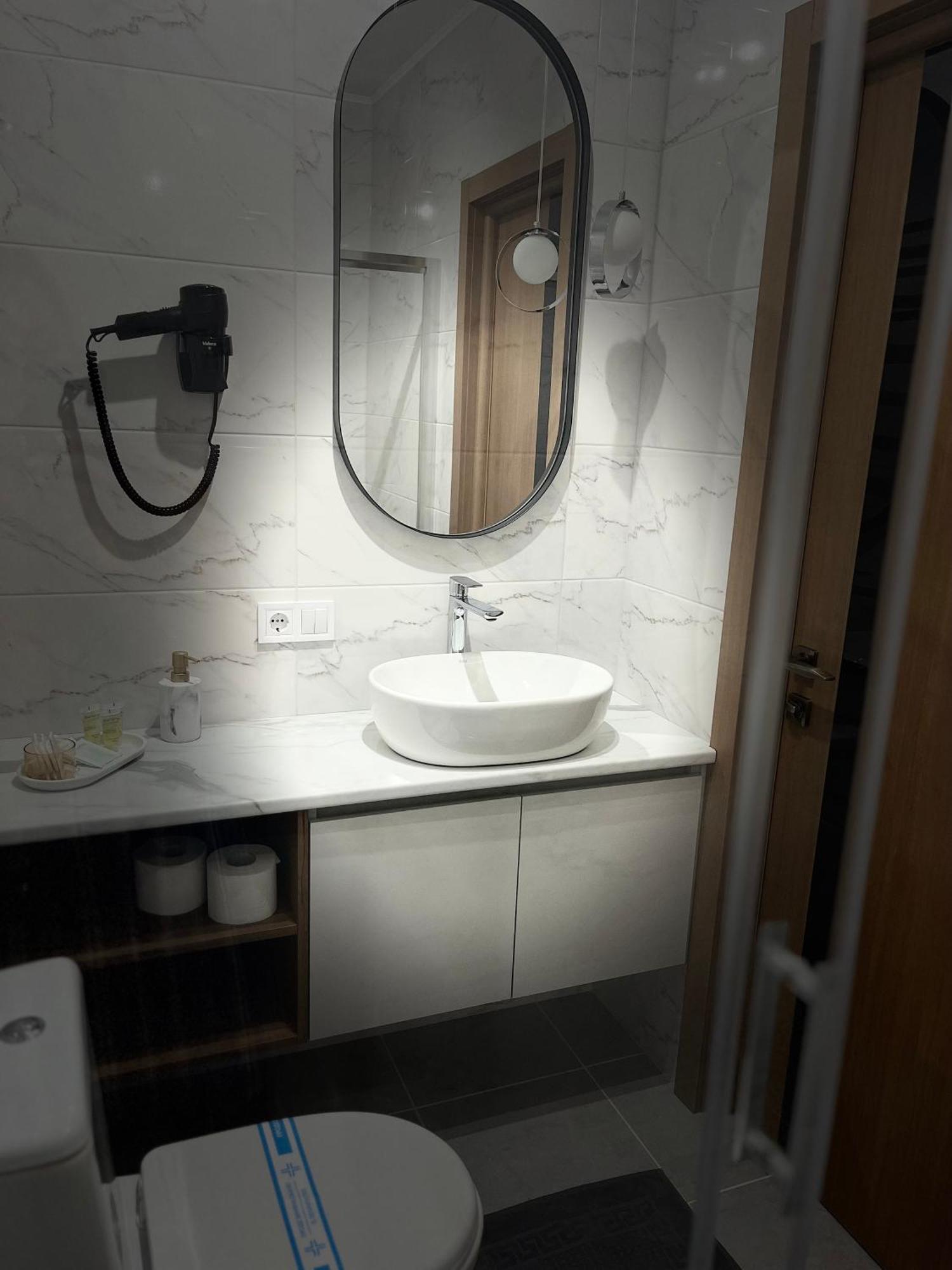 Гірський Кришталь Lägenhet Skole Exteriör bild