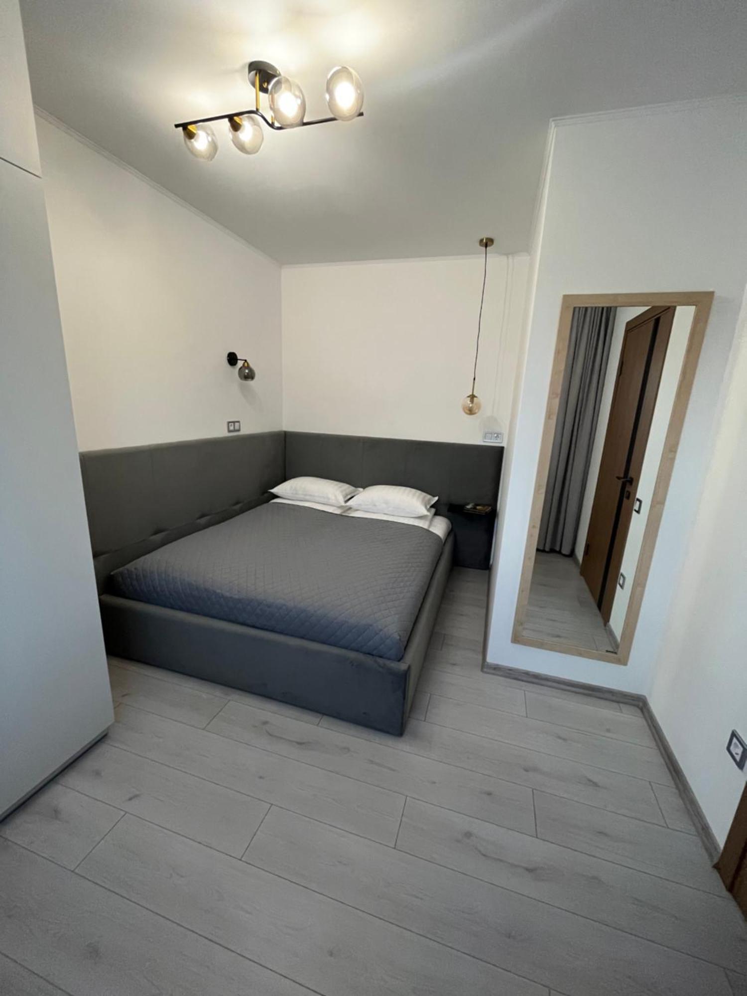Гірський Кришталь Lägenhet Skole Exteriör bild